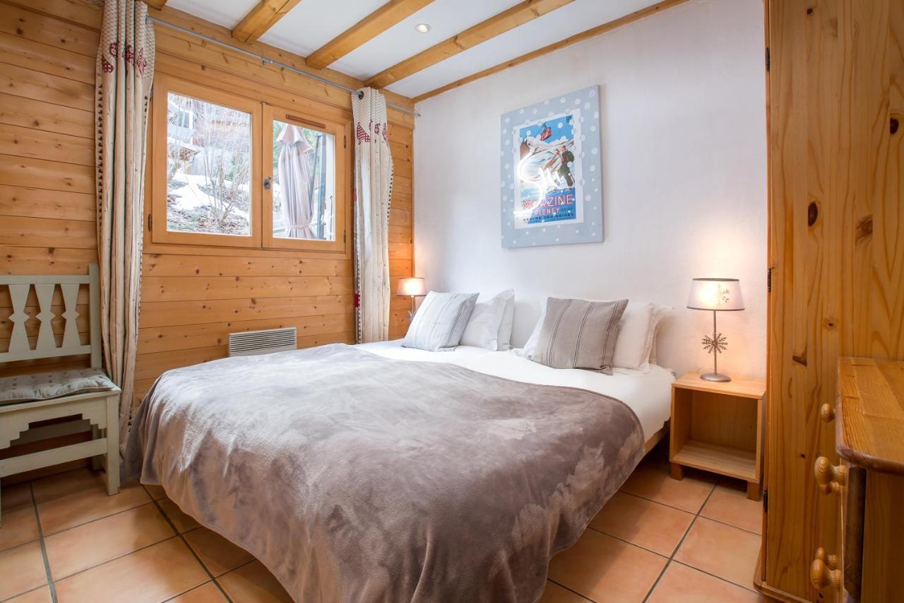 Chalet Muguet Gauche With Hot Tub Sleeps 10 Central Morzine Kültér fotó