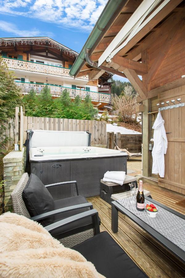 Chalet Muguet Gauche With Hot Tub Sleeps 10 Central Morzine Kültér fotó